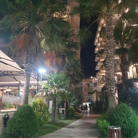 Flor De Mar Qerret 公寓