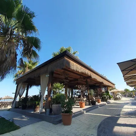 Flor De Mar Qerret * Golem (Tirana)